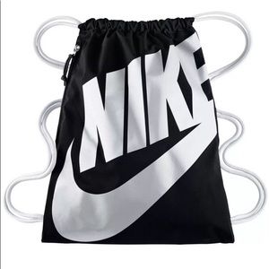 Nike Heritage Gym Sack Pack, Sports Drawstring Bag Backpack Bag Gymsack (Black)